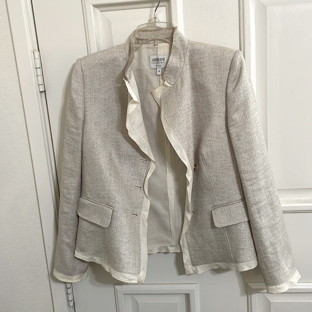 Giorgio Armani Linen White Silver Jacket Sz 42. Sz 8  New.